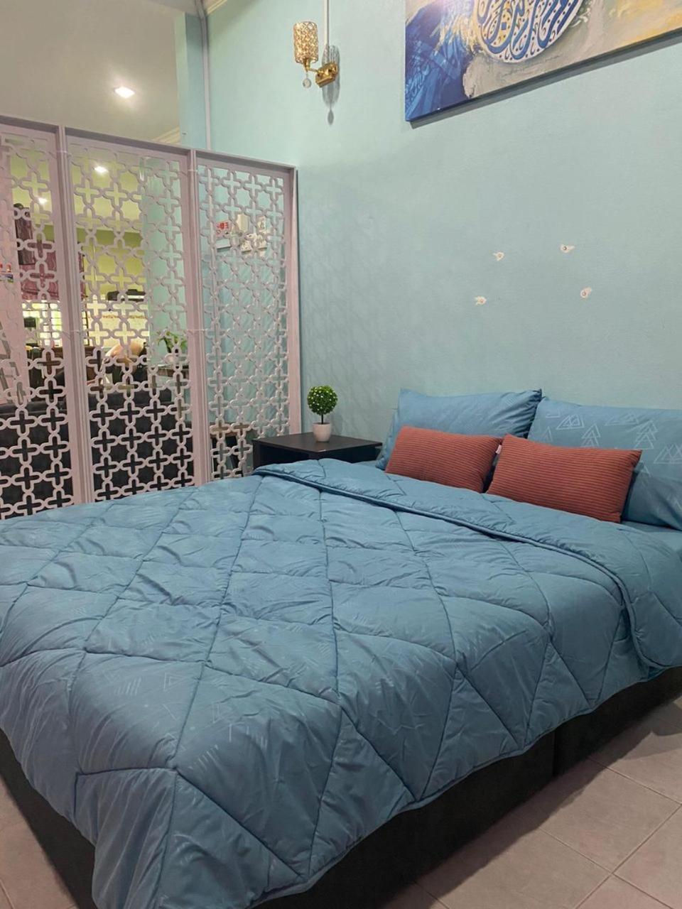 Seri Idaman Guest House Pasir Mas Buitenkant foto