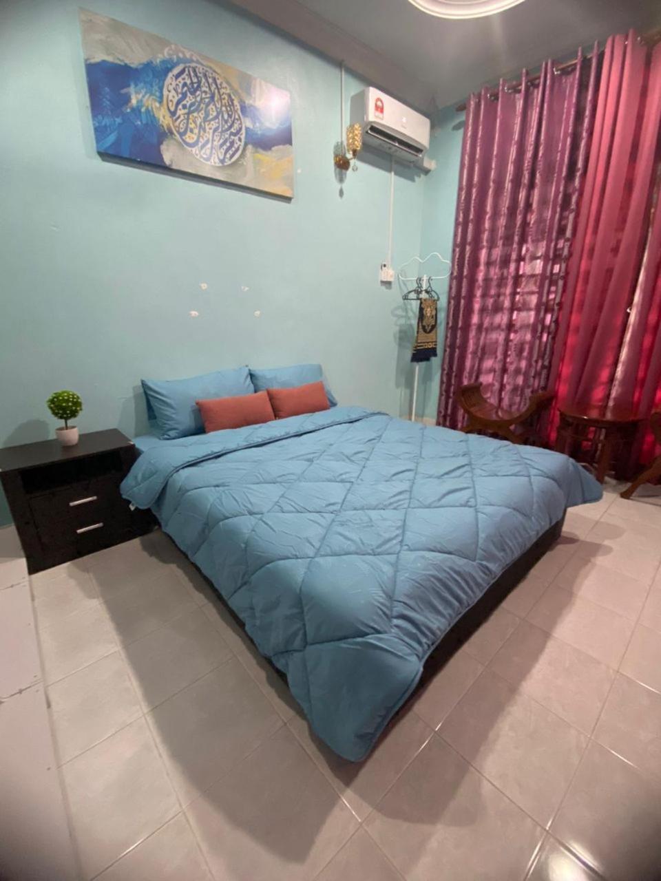 Seri Idaman Guest House Pasir Mas Buitenkant foto